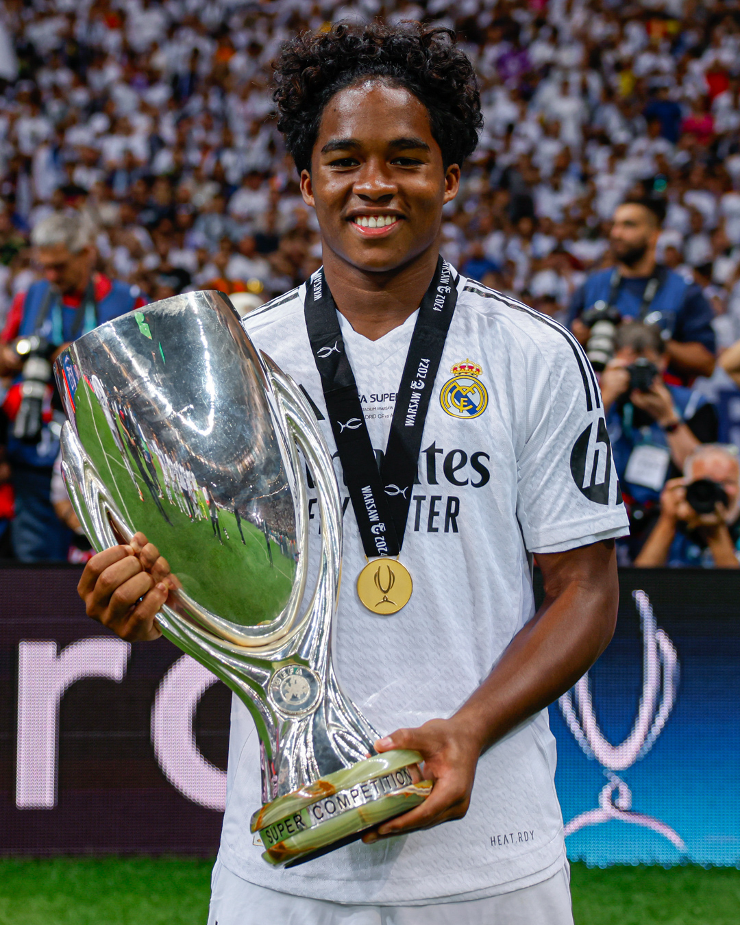 B体育体育官网入口-雷恩在最新一场比赛中表现出色，取得胜利