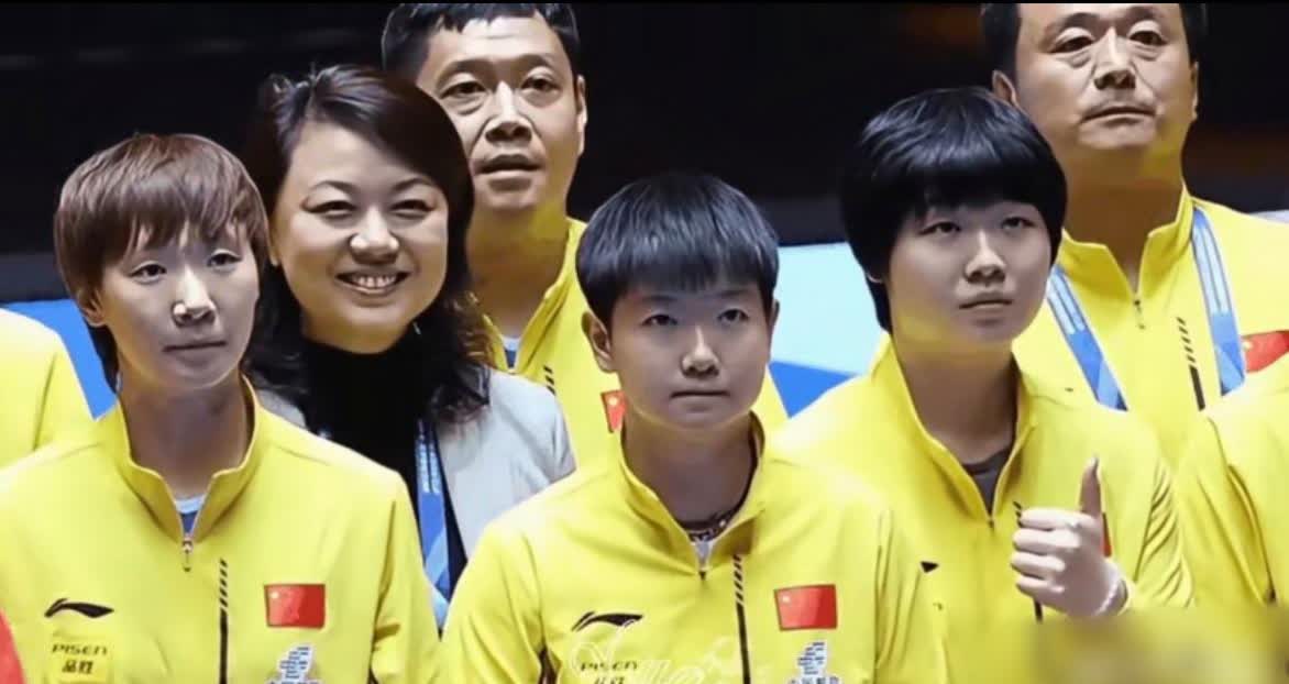 罗马德比再次上演,球迷热情高涨 罗马德比再次上演,球迷热情高涨