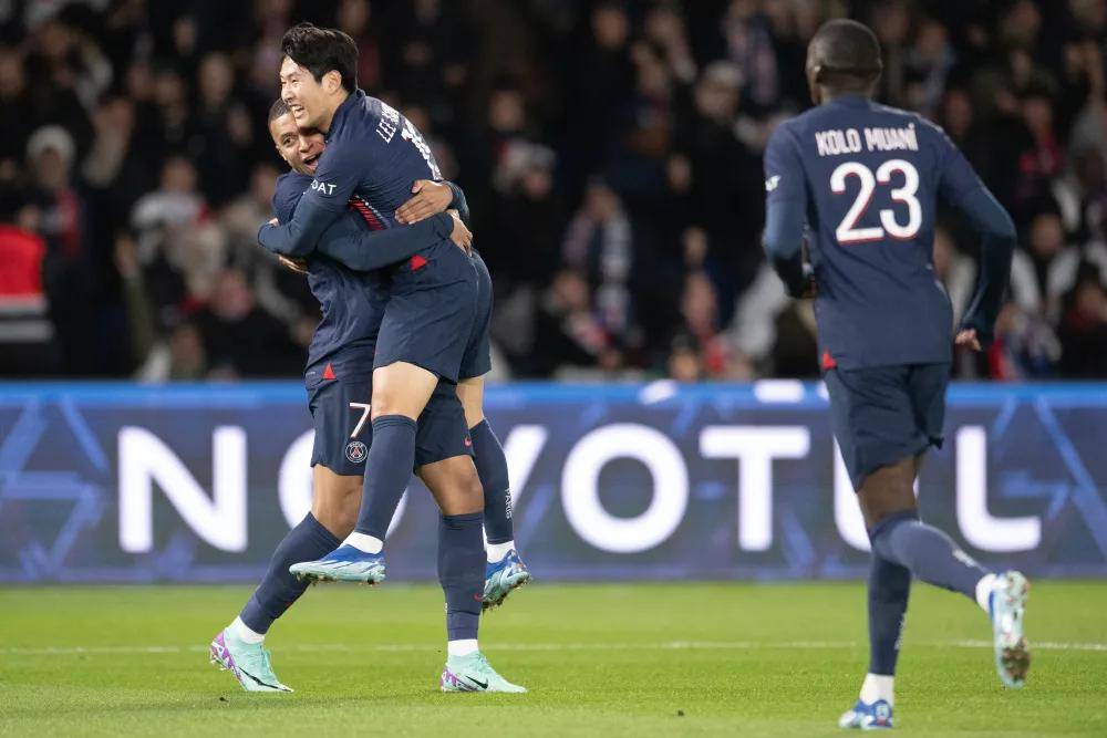 B体育体育官方入口-兰斯领先优势被缩小，争夺欧冠资格