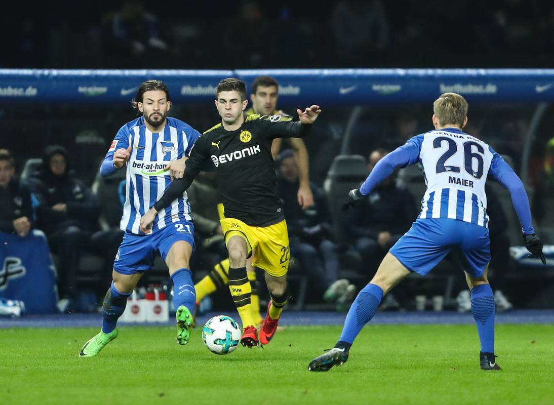 柏林赫塔在比赛中展现出色的球技 柏林赫塔在比赛中展现出色的球技