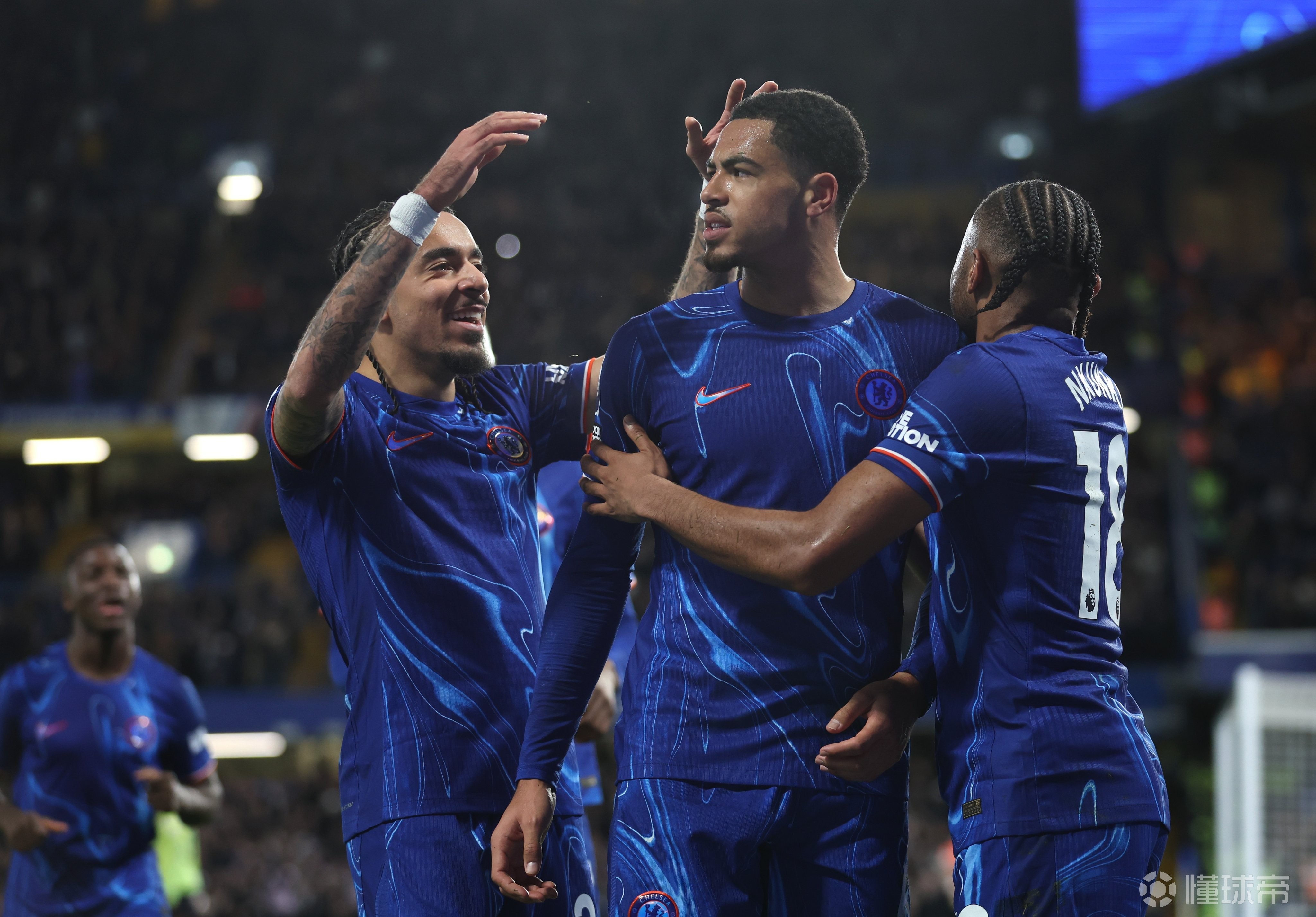 包含切尔西客场惨败，晋级形势岌岌可危的词条