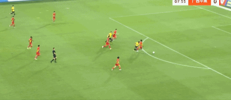 包含天津豹队主场击败四川熊队，备战赛季末的词条