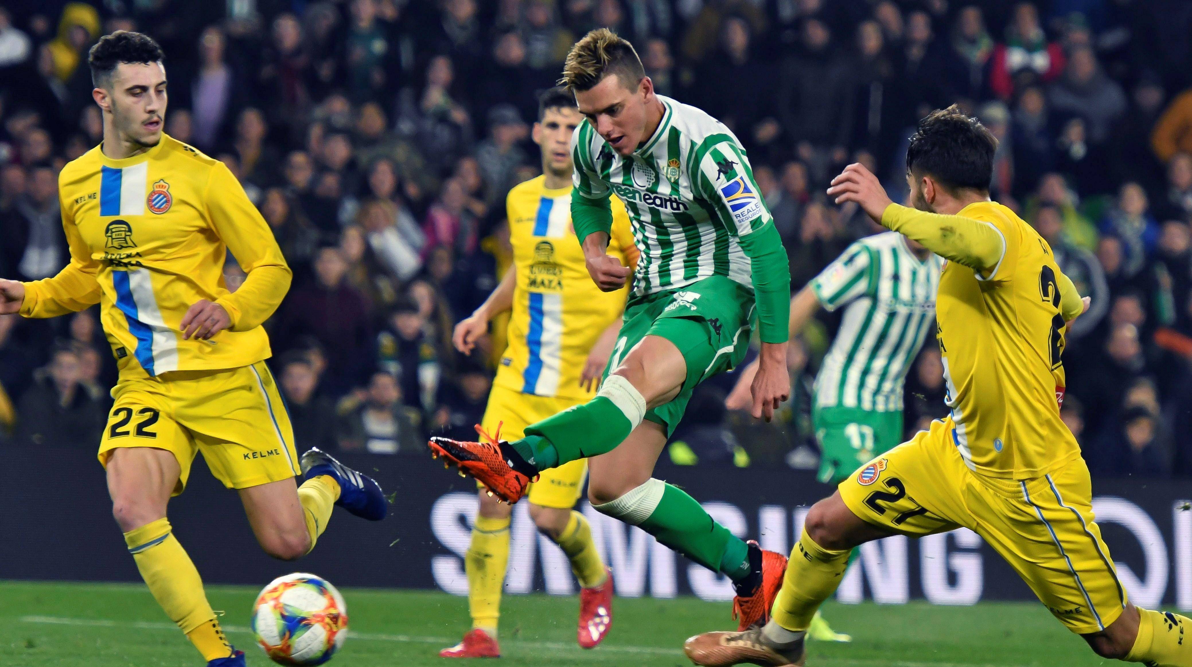 B体育体育直播-巴塞罗那出色表现，轻松击败巴列卡诺